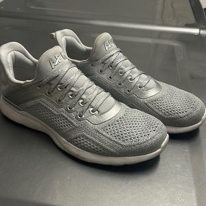 APL Techloom Tracer sneakers in sparkly silver